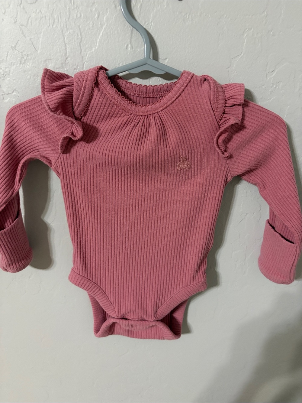 Baby GAP Ribbed Ruffle Shoulder One-Piece - Dusty Rose